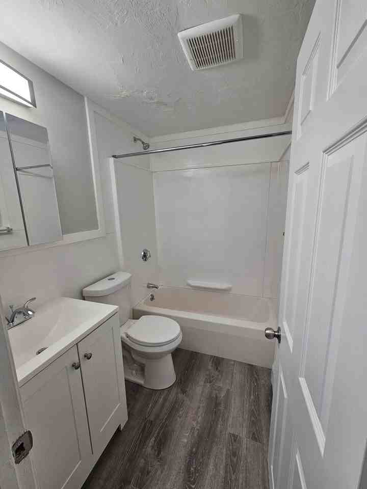 9 River Terrace - Photo 2 of 3