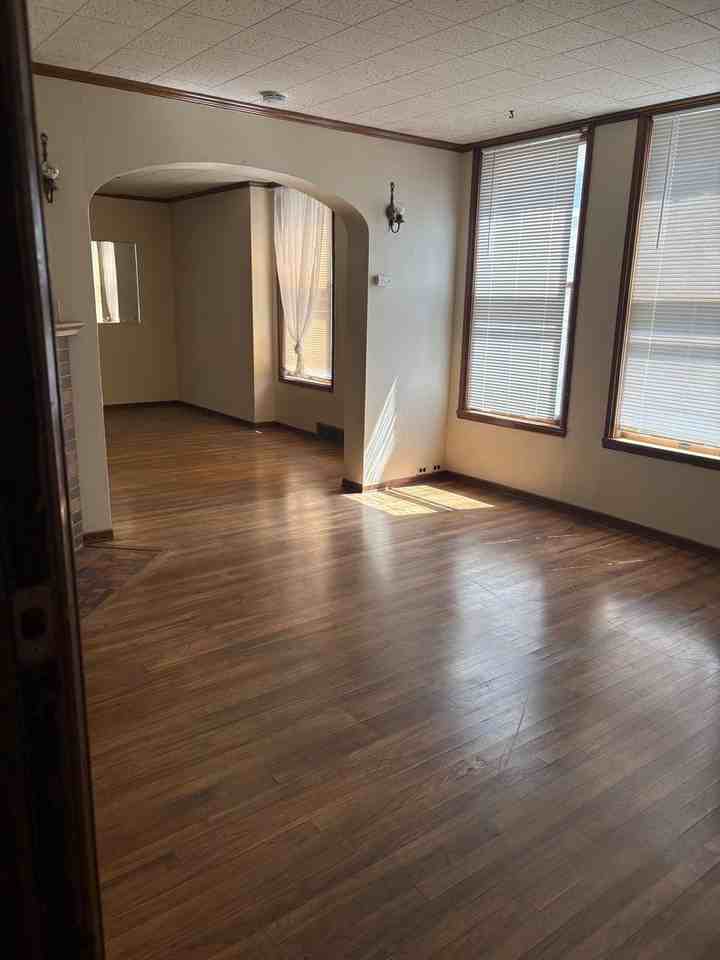 210 W Bannock St - Photo 2 of 8
