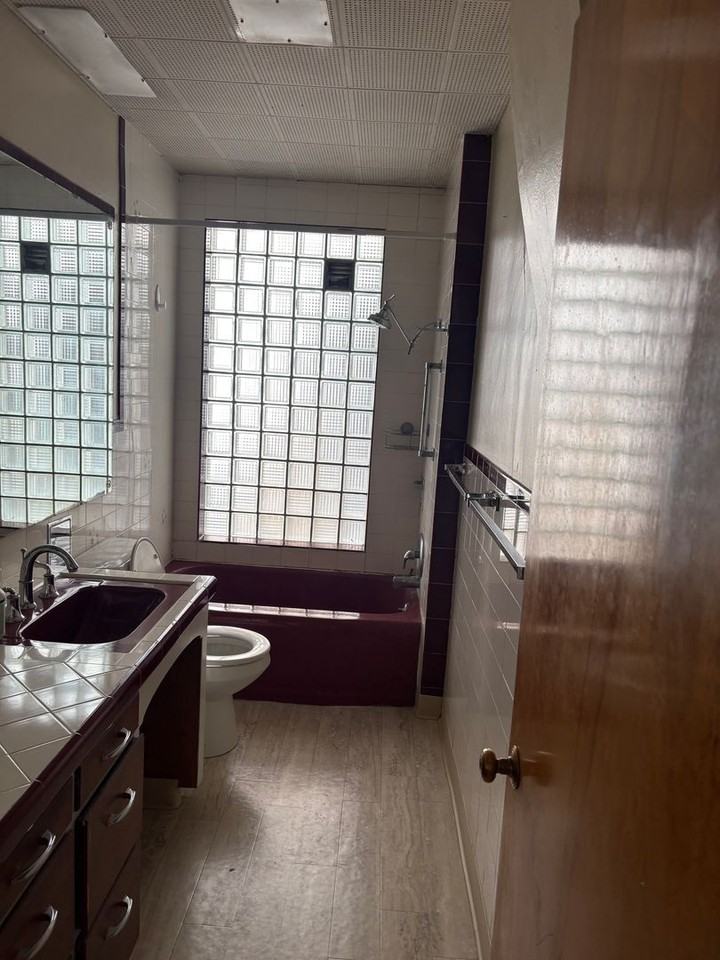 210 W Bannock St - Photo 6 of 8