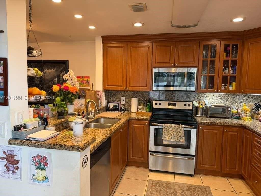 20937 Bay Ct #111-1 - Photo 6 of 18