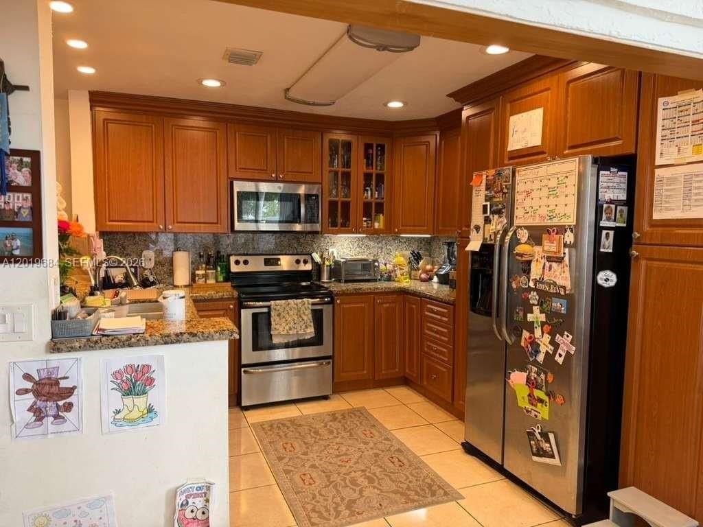 20937 Bay Ct #111-1 - Photo 7 of 18