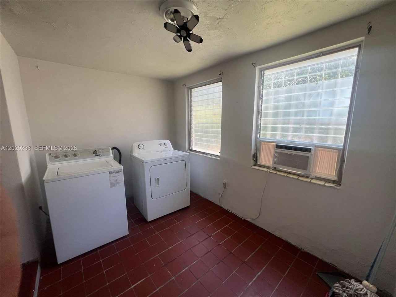 740 Nw 31st St #1 - Photo 6 of 11