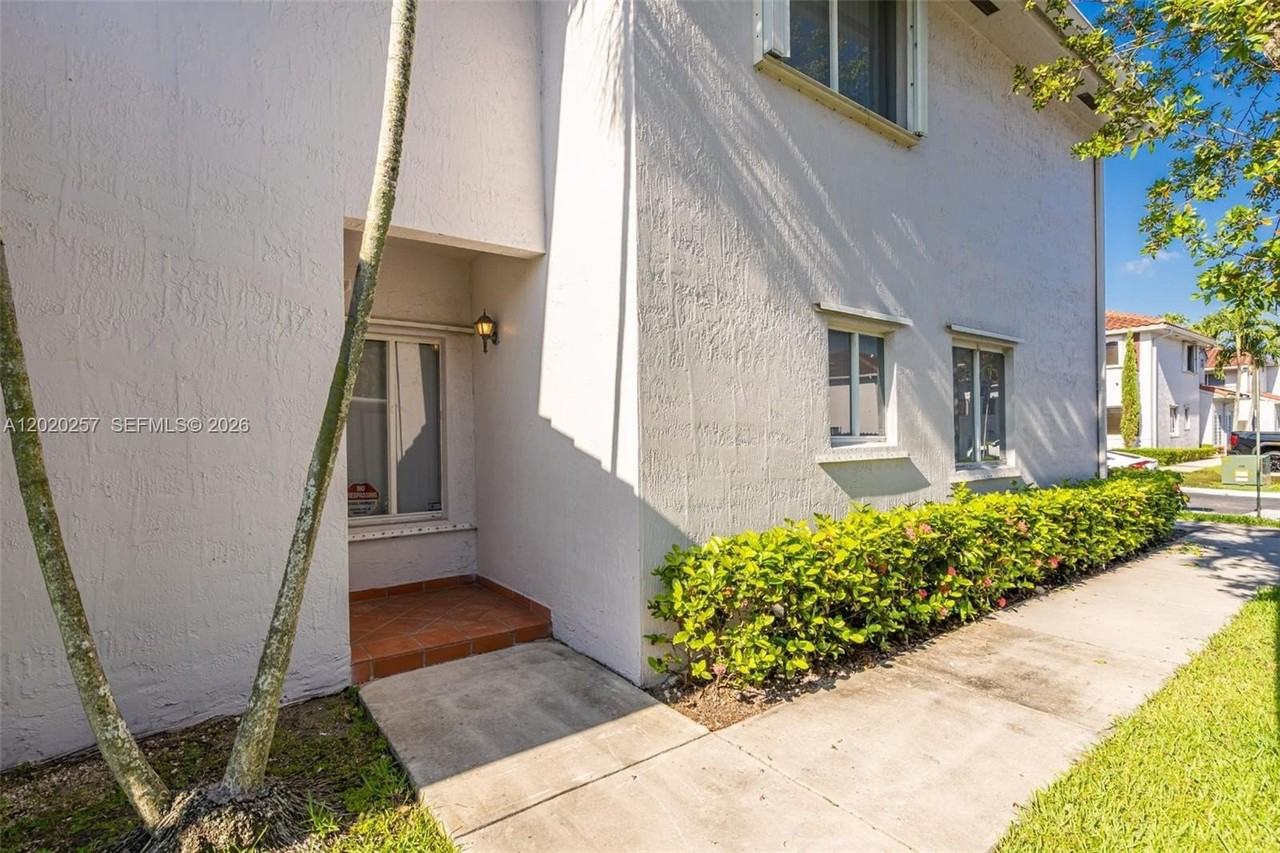 10245 Sw 154th Pl #112-3 - Photo 3 of 38