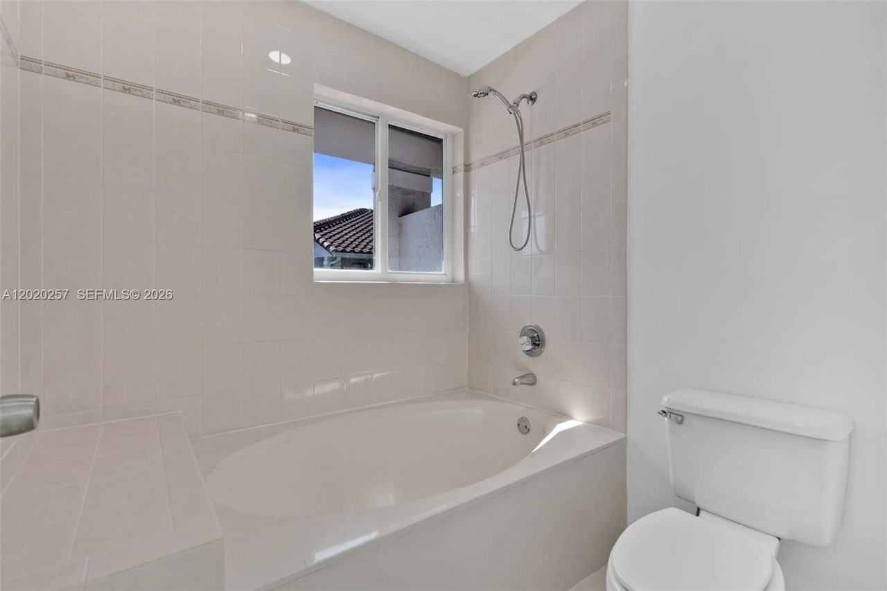 10245 Sw 154th Pl #112-3 - Photo 6 of 38