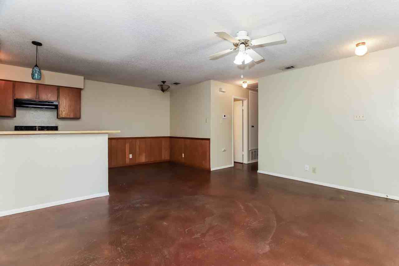 9903A Hundred Oaks Cir - Photo 3 of 15
