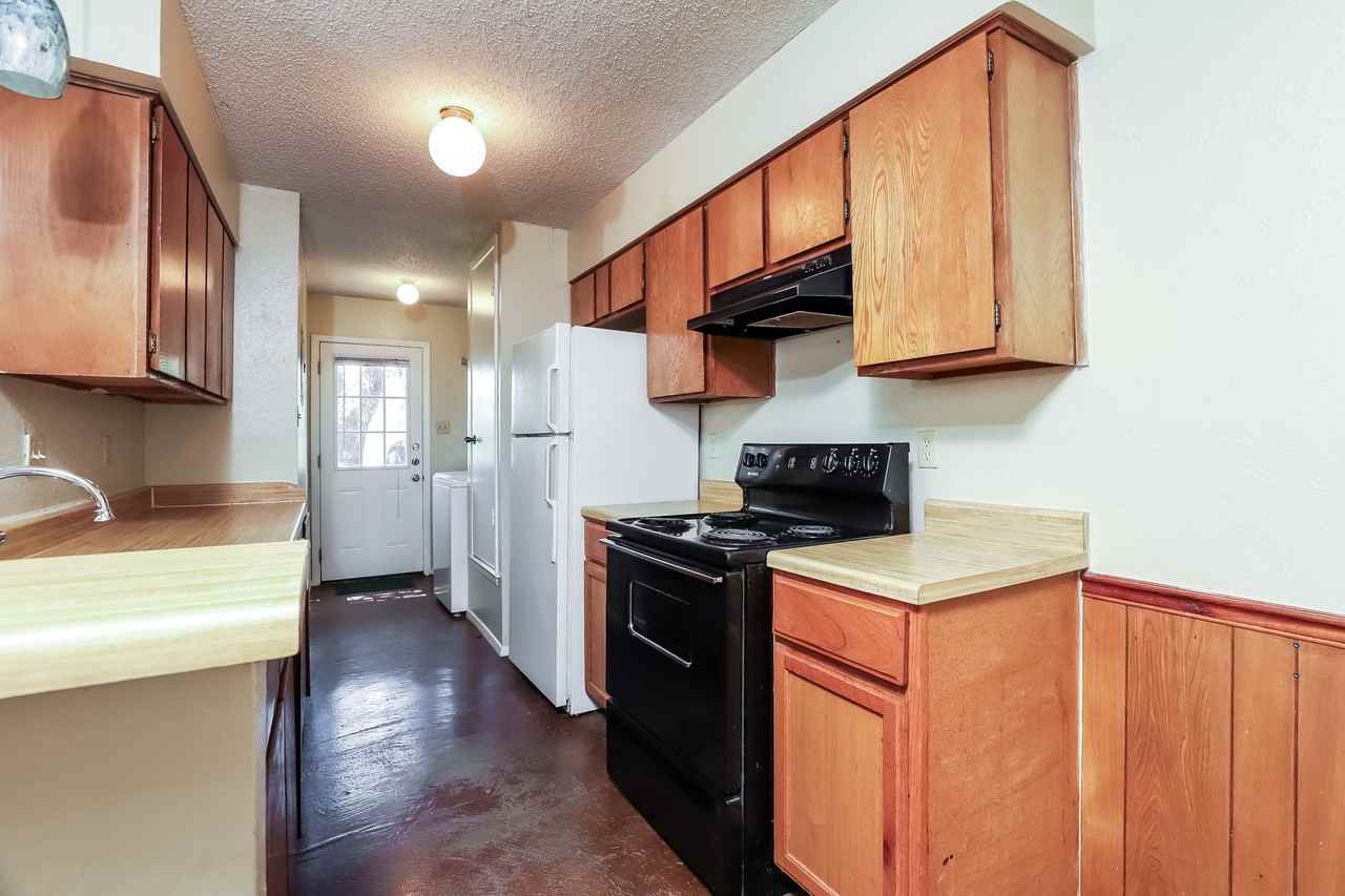 9903A Hundred Oaks Cir - Photo 7 of 15