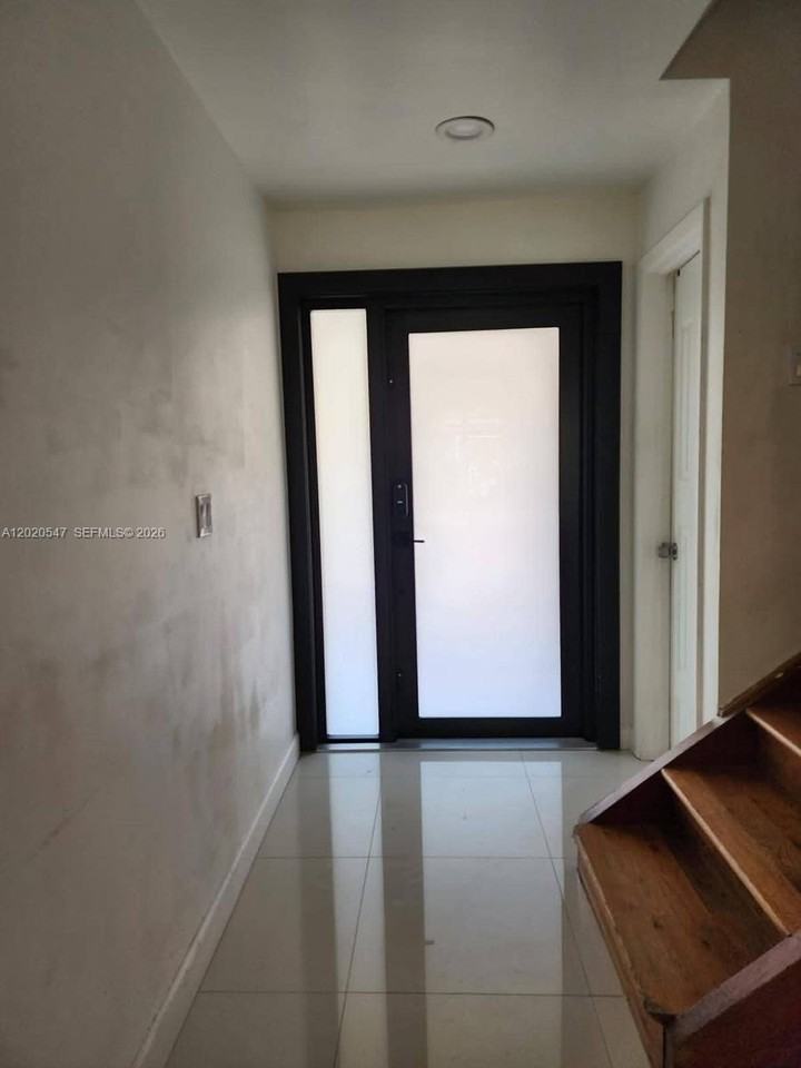 11841 Sw 18th St #4-21 - Photo 4 of 23