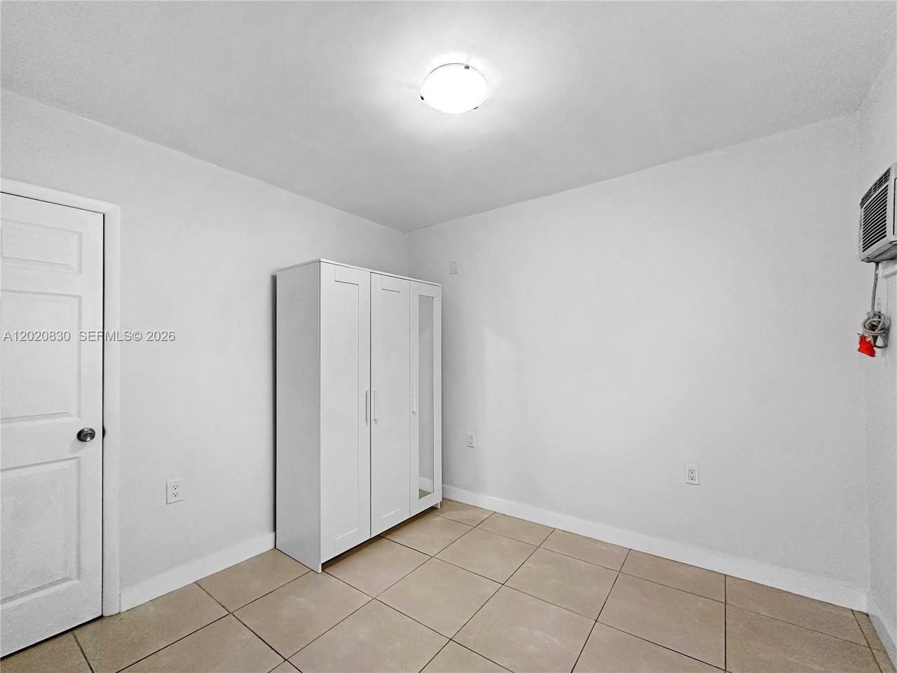 620 86th St #B - Photo 5 of 26