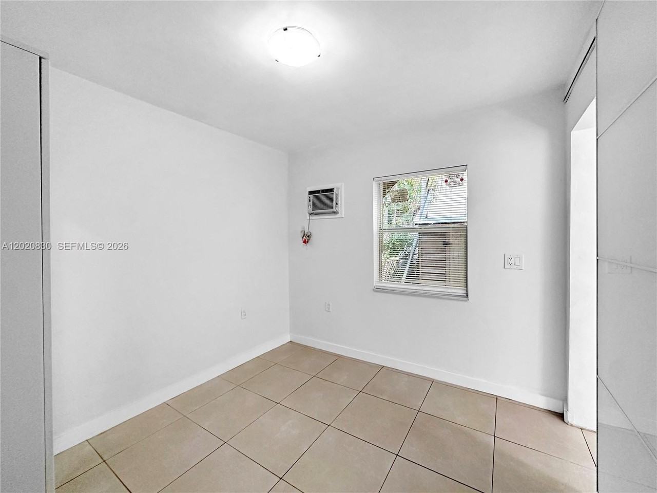 620 86th St #B - Photo 6 of 26