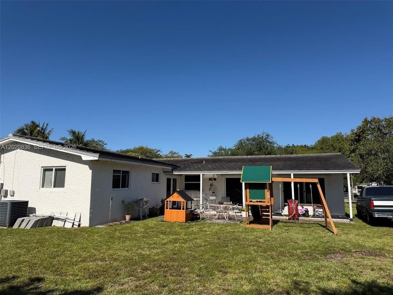 13425 Nw 2nd Ave - Photo 4 of 4