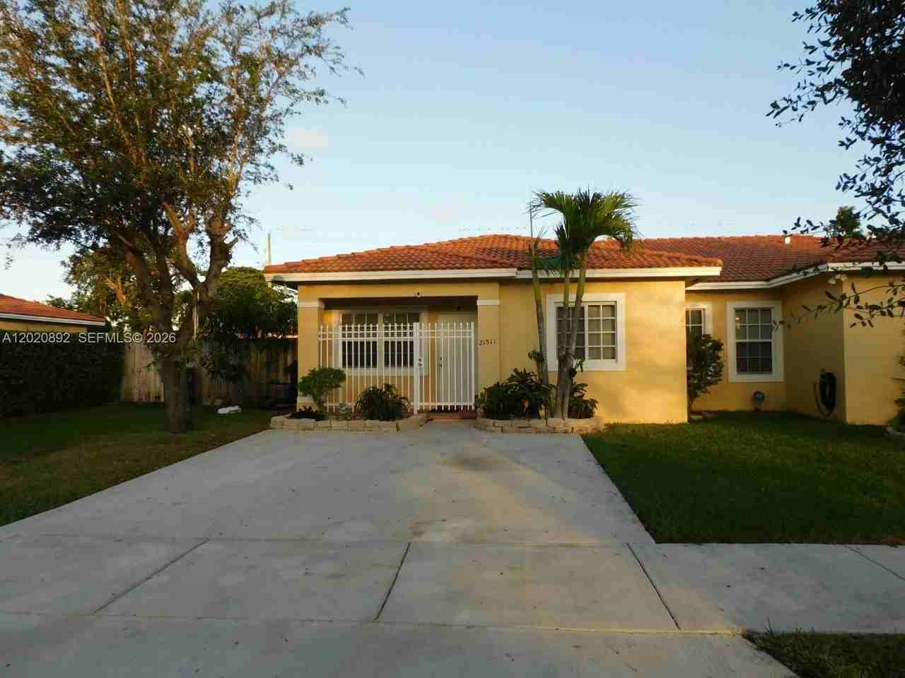 21511 Sw 122nd Ct #0 - Photo 4 of 19