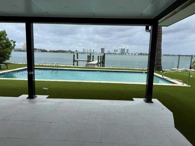 1101 S Shore Dr #1 - Photo 6 of 47