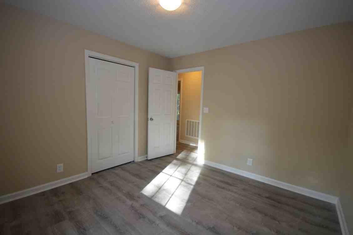 106 N Bell Haven St - Photo 7 of 25