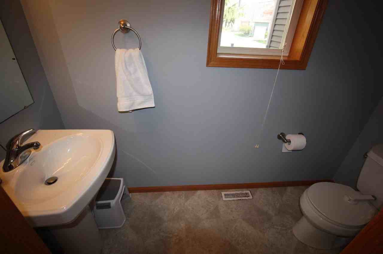 801 Carina Ln - Photo 7 of 23