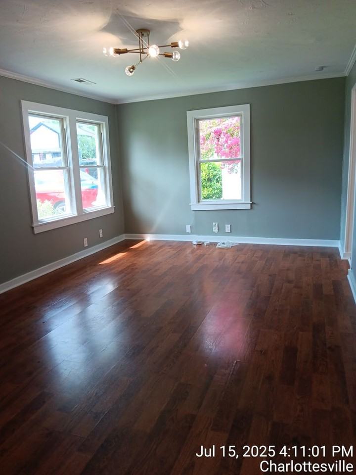1608 Green St - Photo 3 of 16