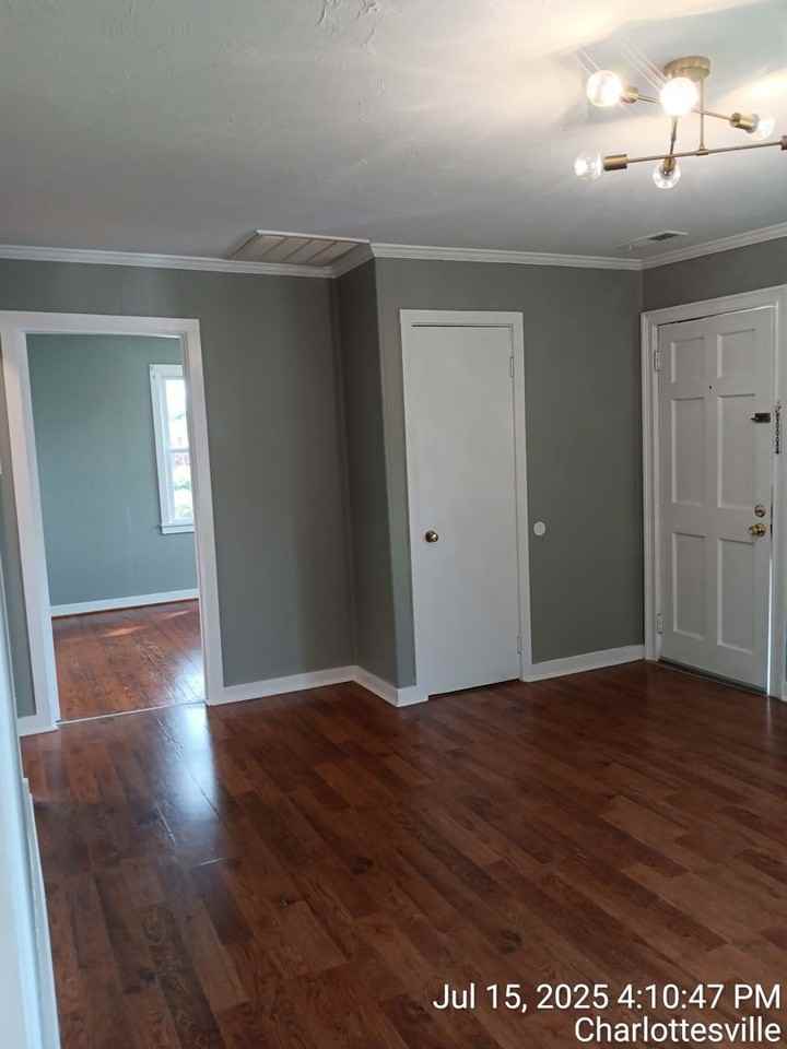 1608 Green St - Photo 4 of 16