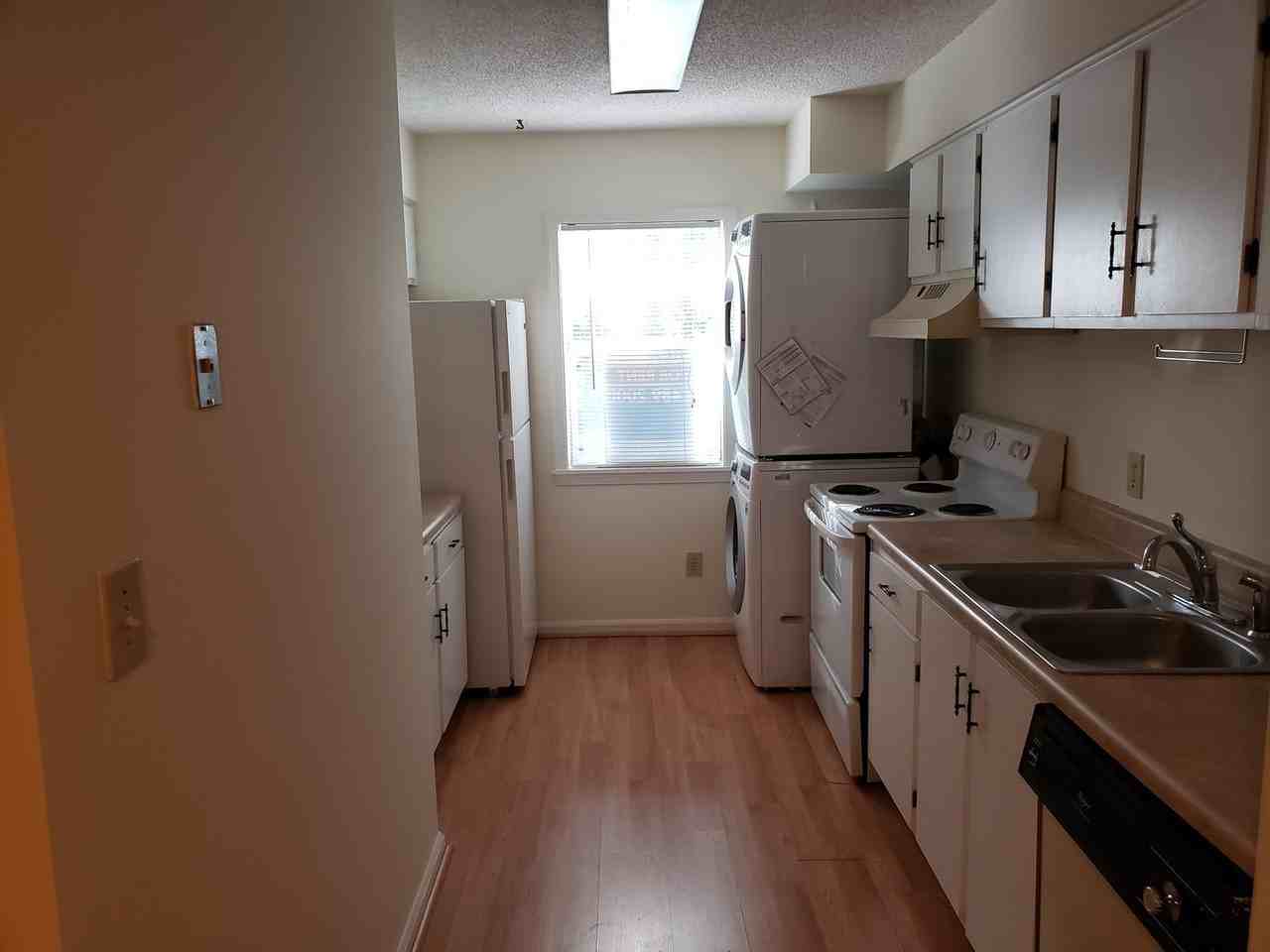 130 Kingsbury Dr - Photo 2 of 14
