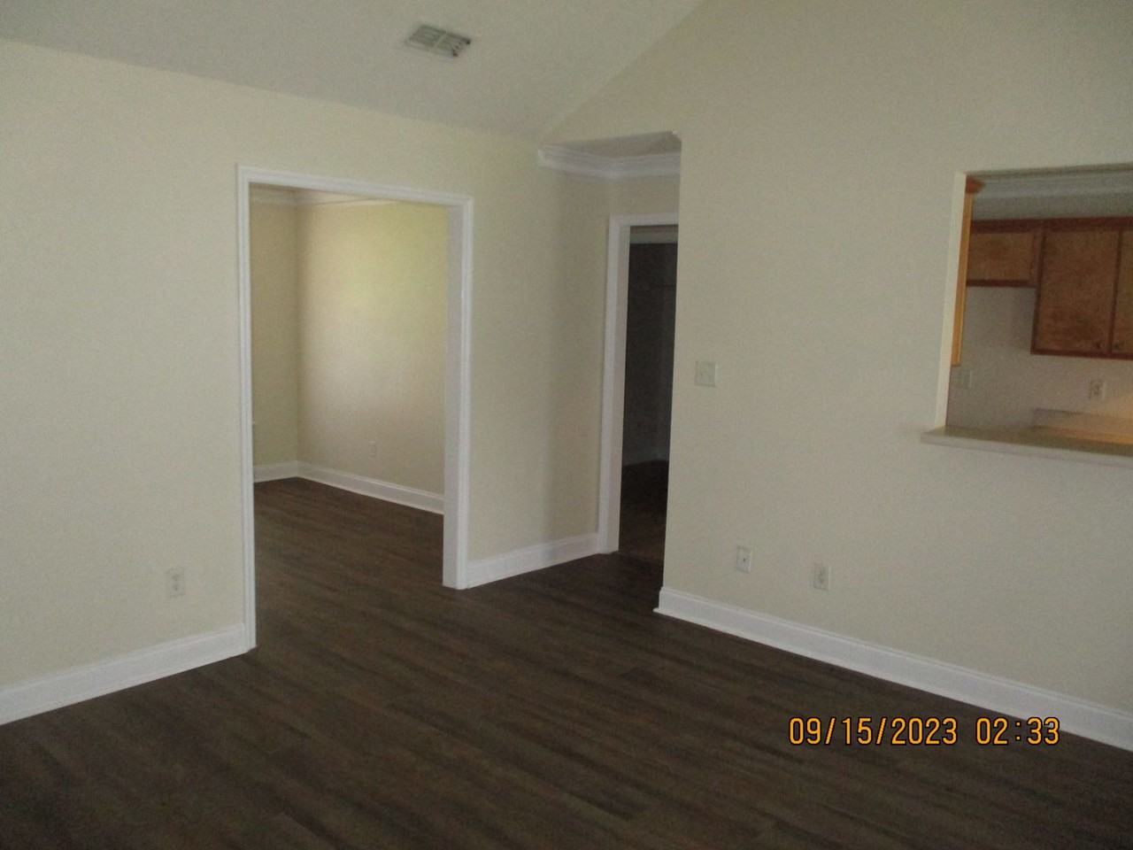 2904 Harvest Ln - Photo 4 of 15