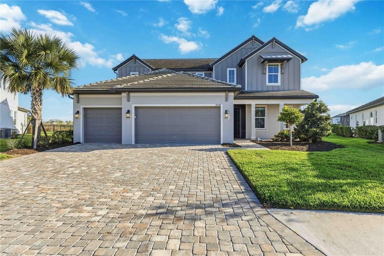 17109 Sweetwater Village Dr - Photo 2 of 50