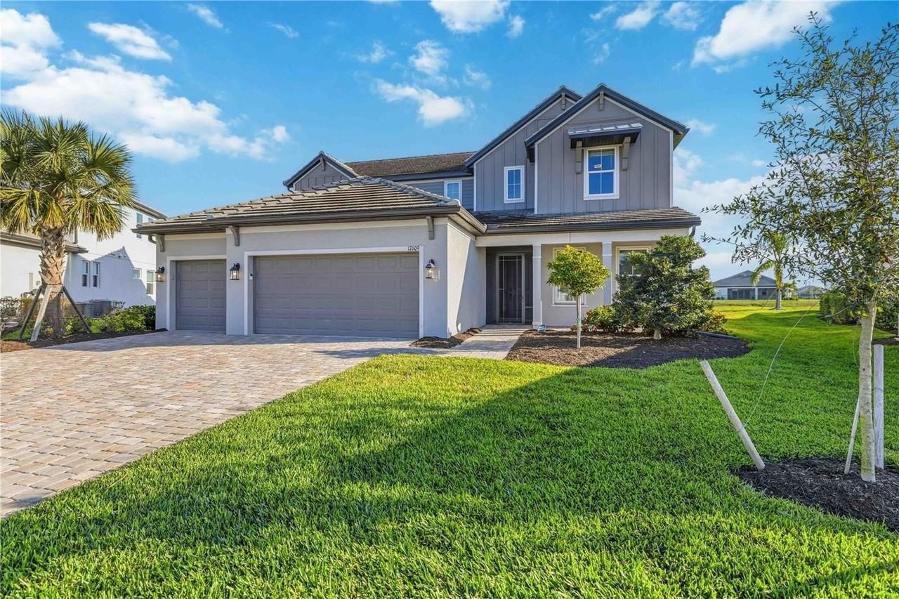 17109 Sweetwater Village Dr - Photo 3 of 50