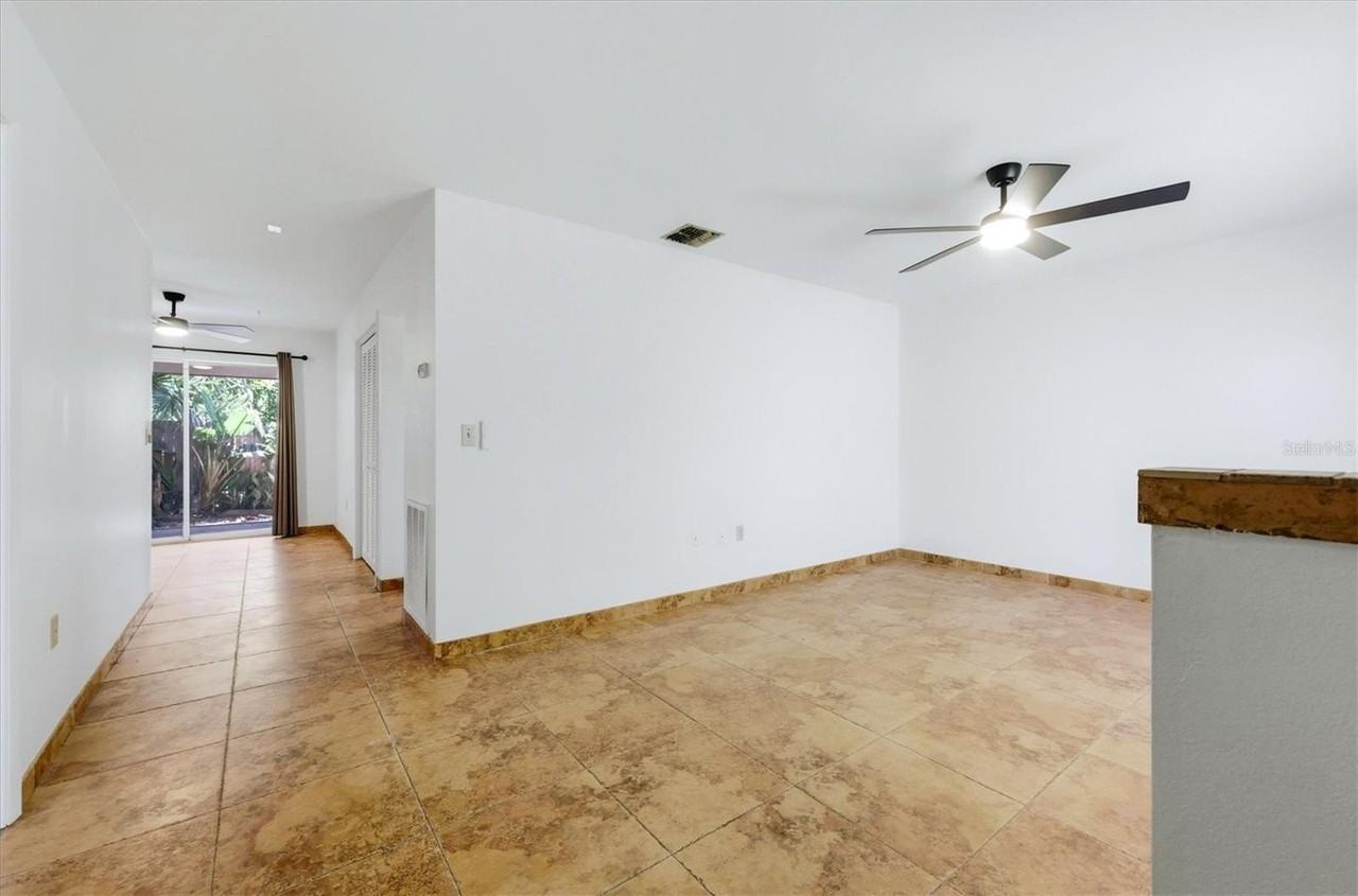 2777 Dueby St - Photo 7 of 50