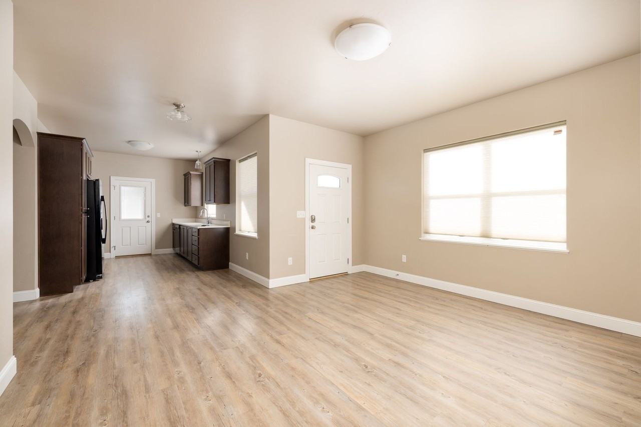 1441 Chesapeake Ln #2 - Photo 2 of 18