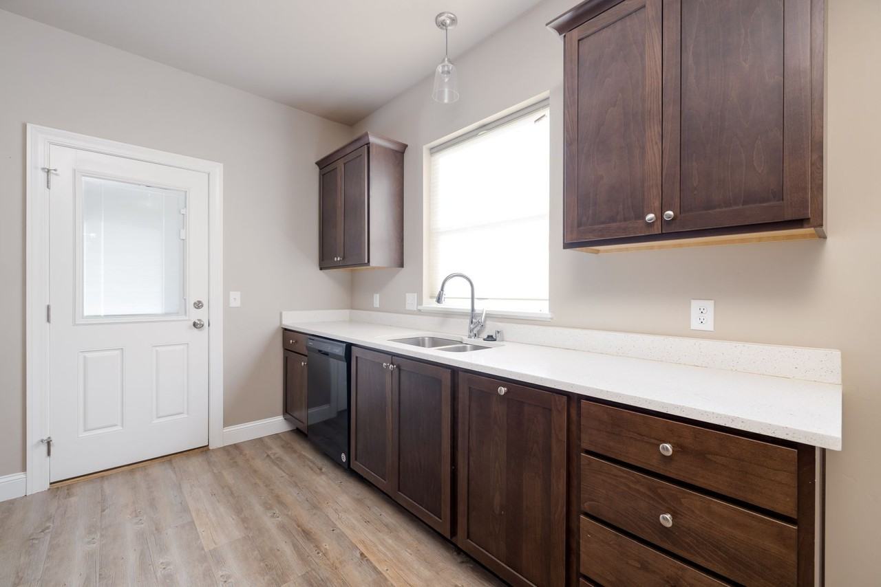 1441 Chesapeake Ln #2 - Photo 3 of 18