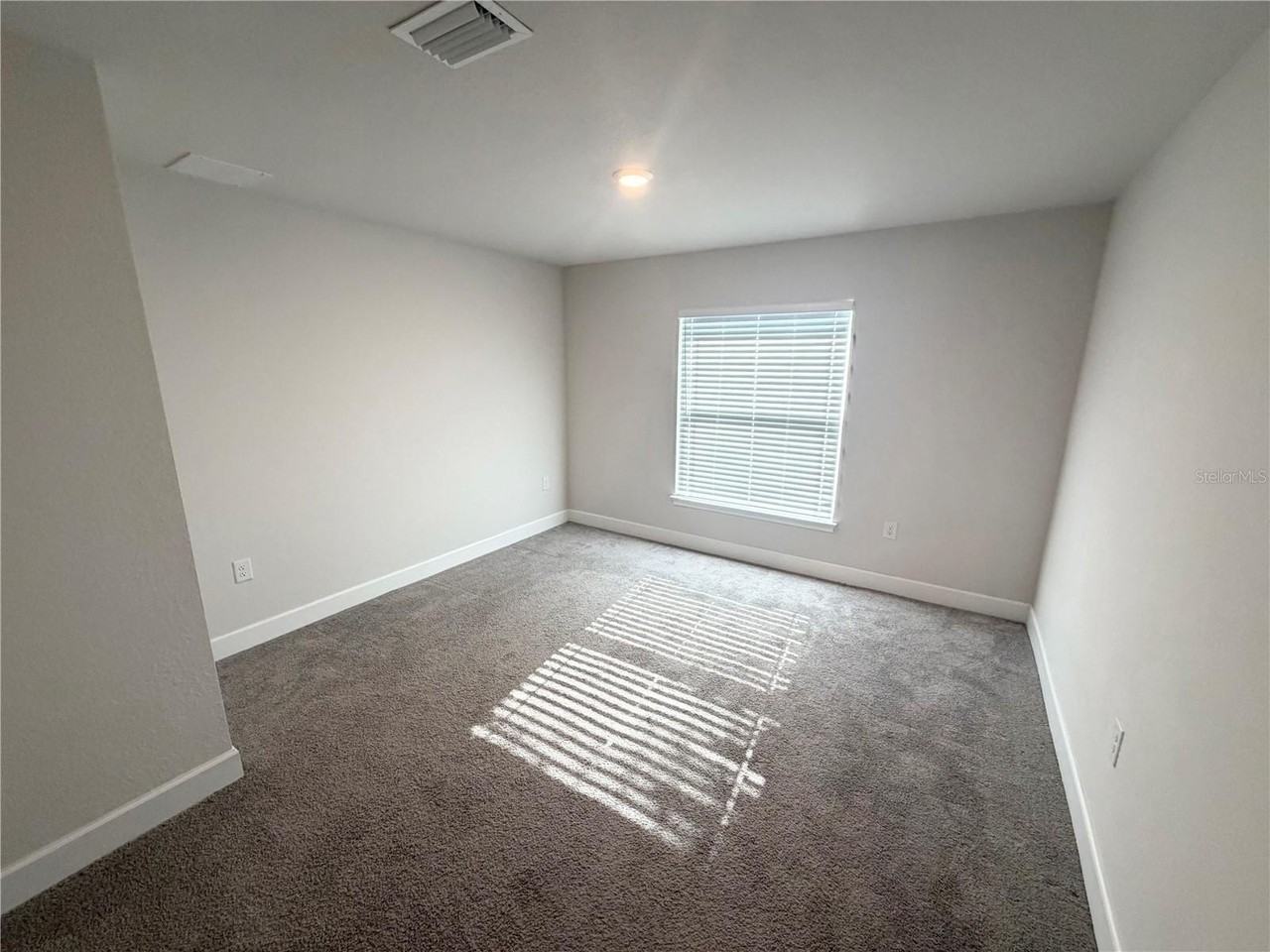 2576 Wilburn Ter - Photo 4 of 17