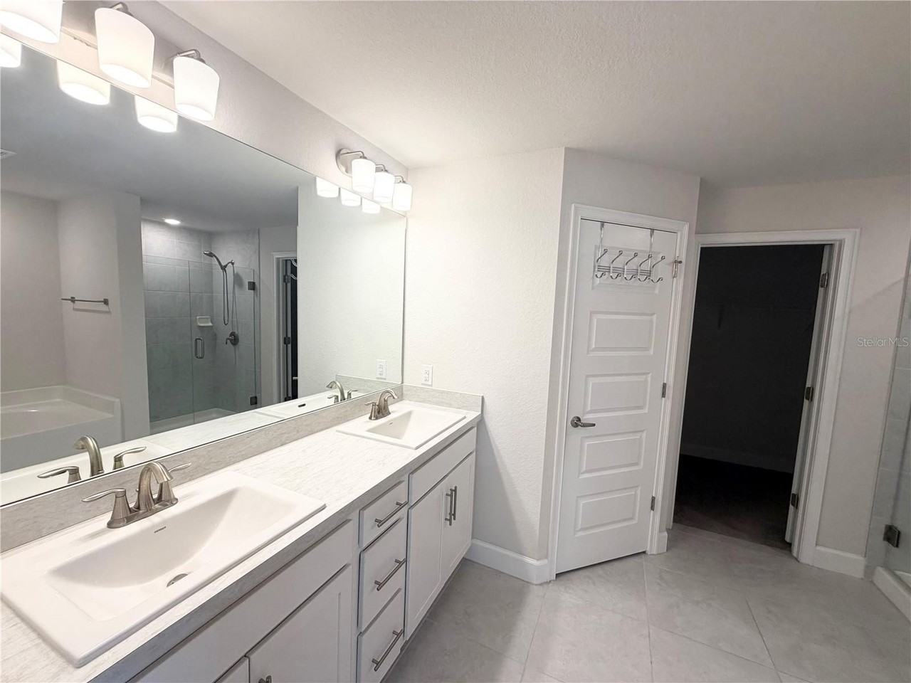 2576 Wilburn Ter - Photo 5 of 17