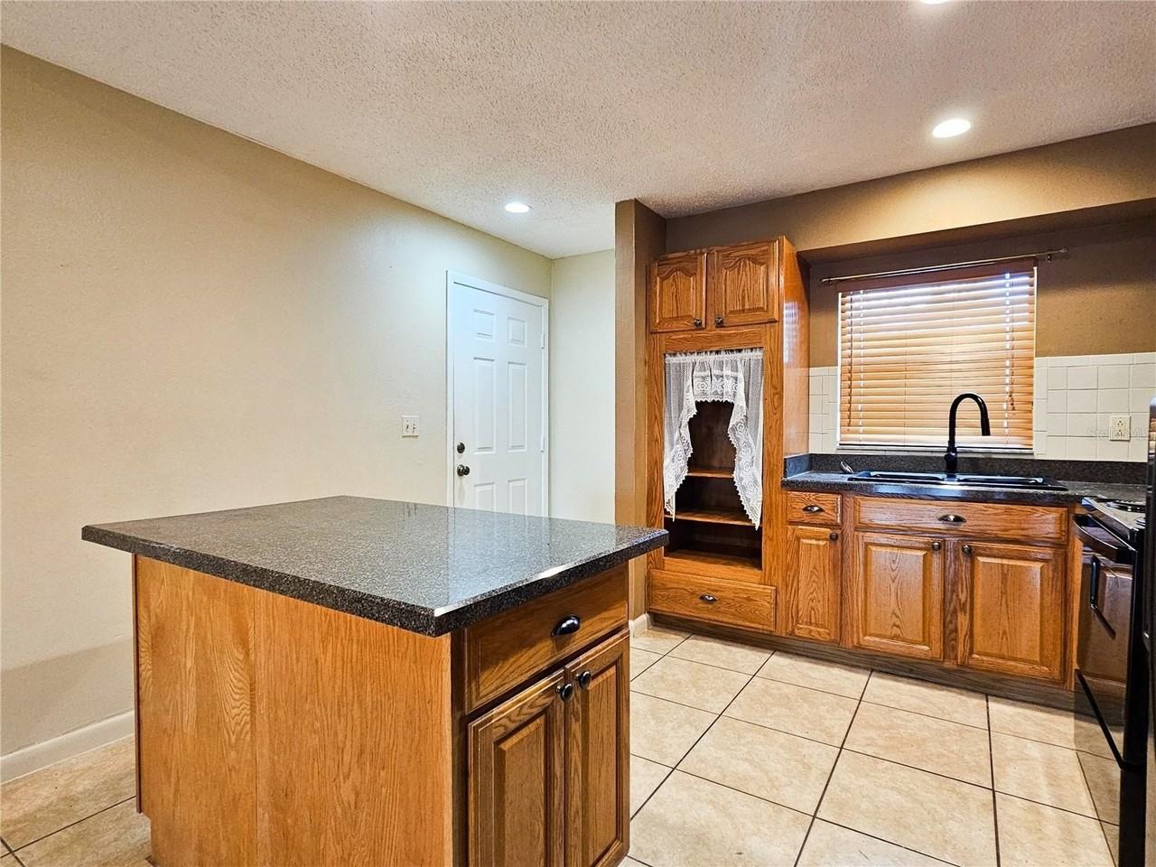 259 Village View Ln - Photo 4 of 20