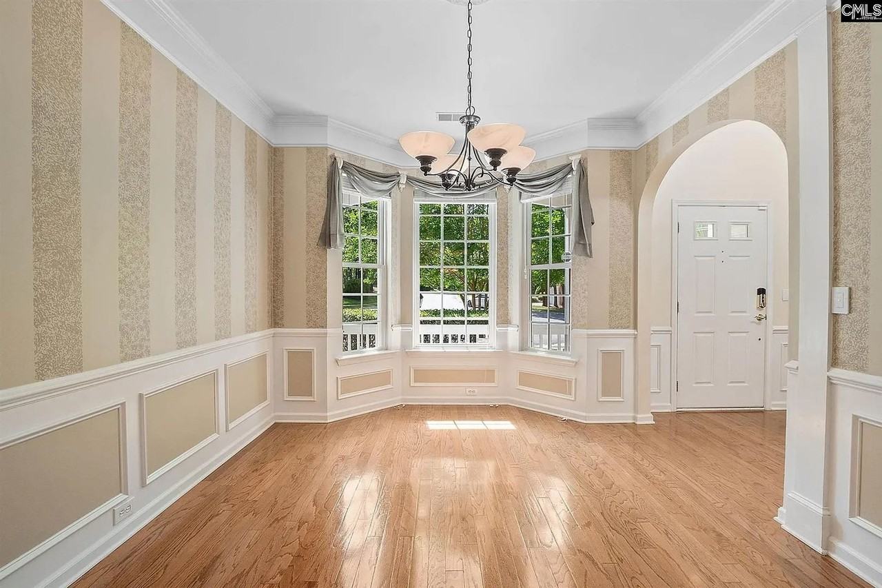 7 Back Bay Ct - Photo 6 of 25