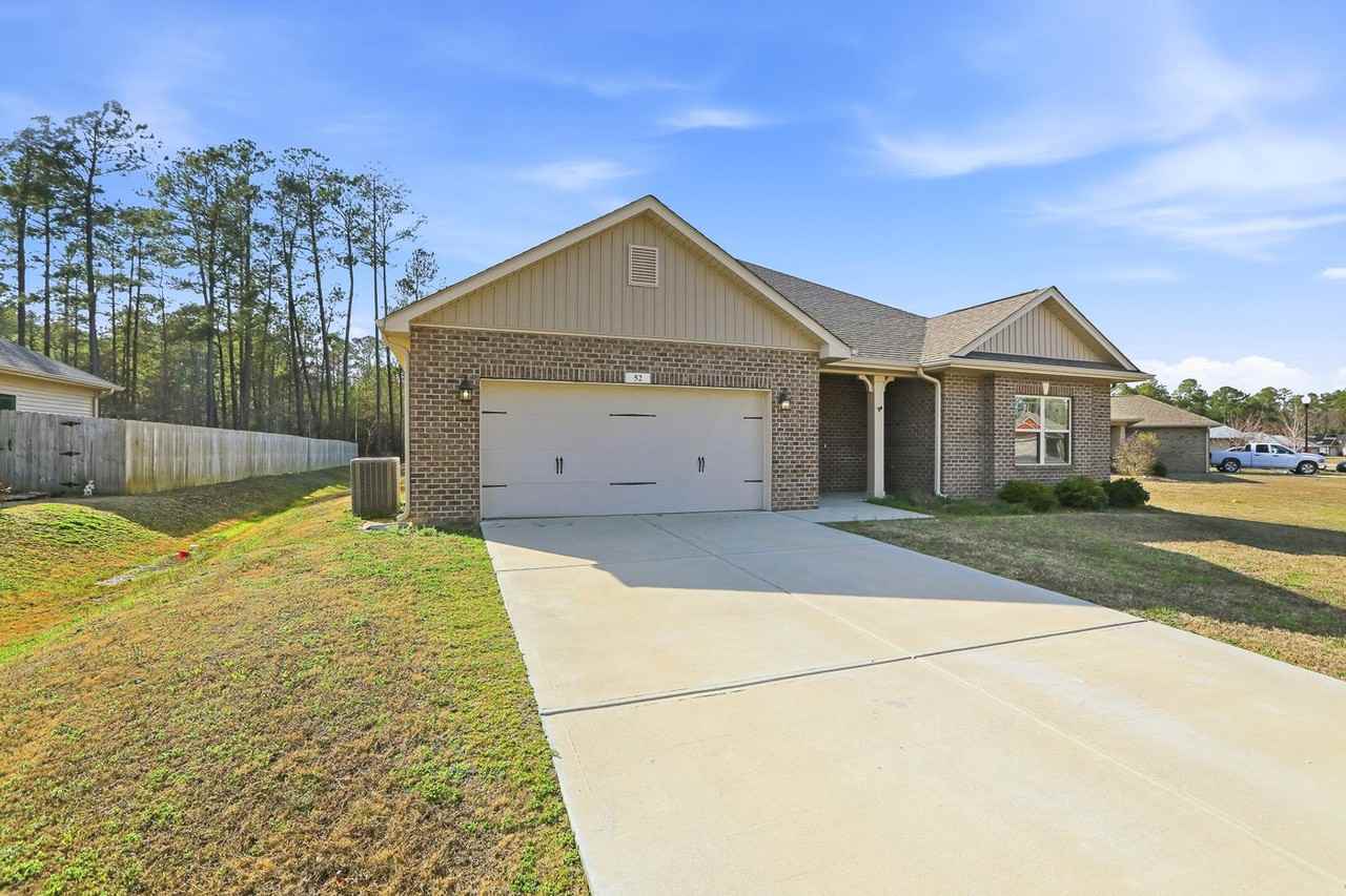 52 Woodwater Cir - Photo 2 of 43