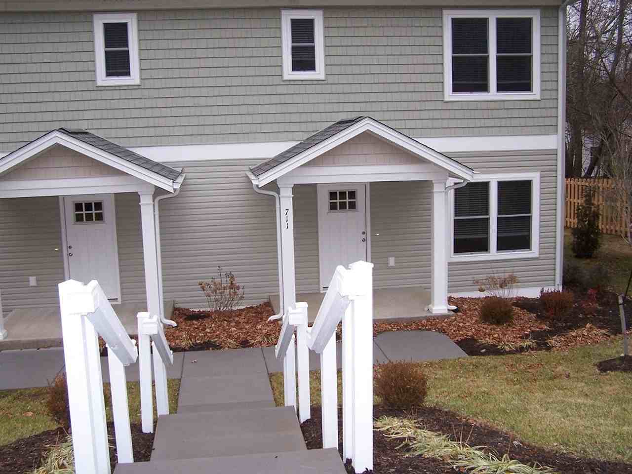 711 Michelle Ln - Photo 2 of 20