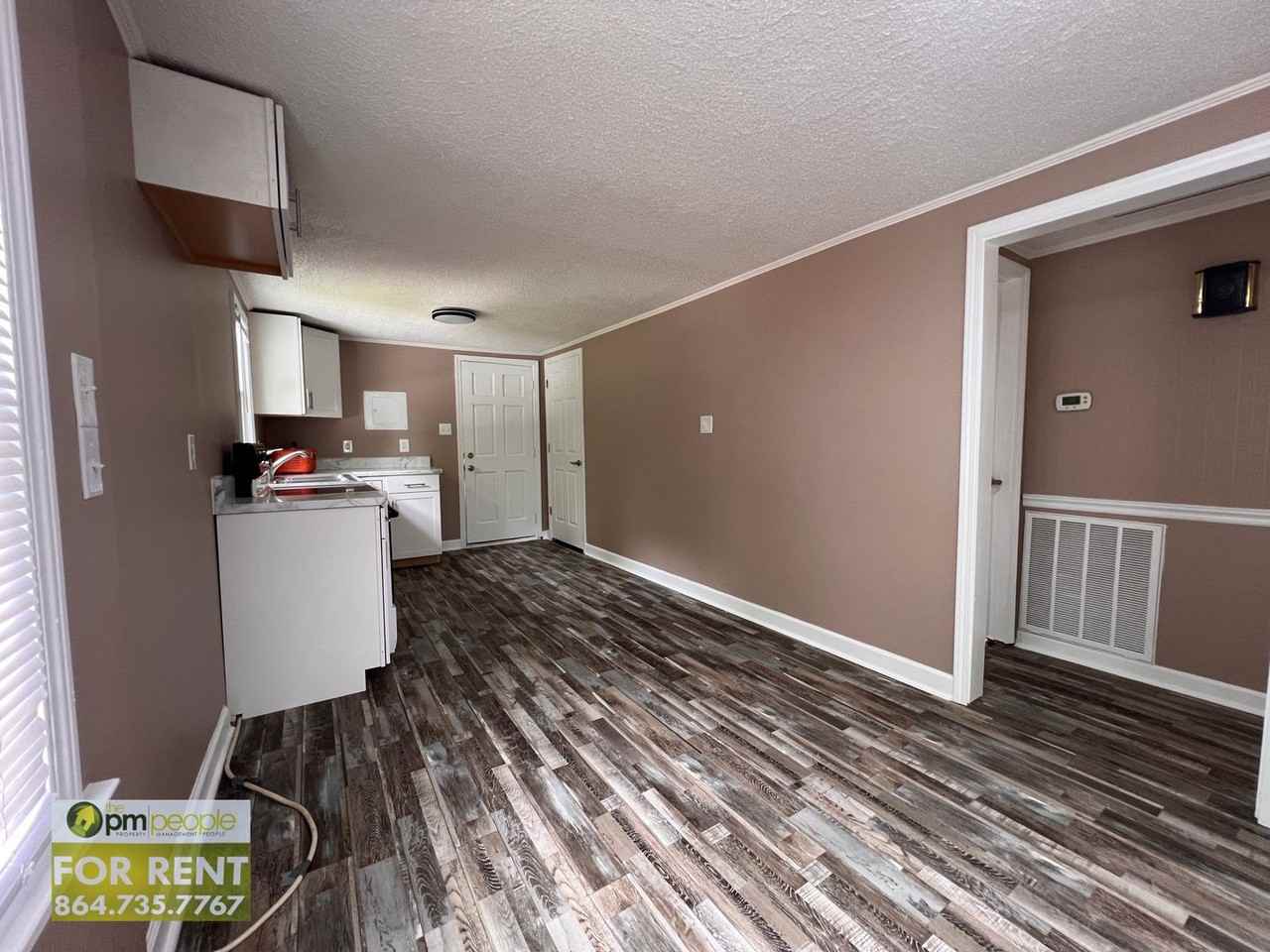 114 Radcliff Dr - Photo 6 of 24