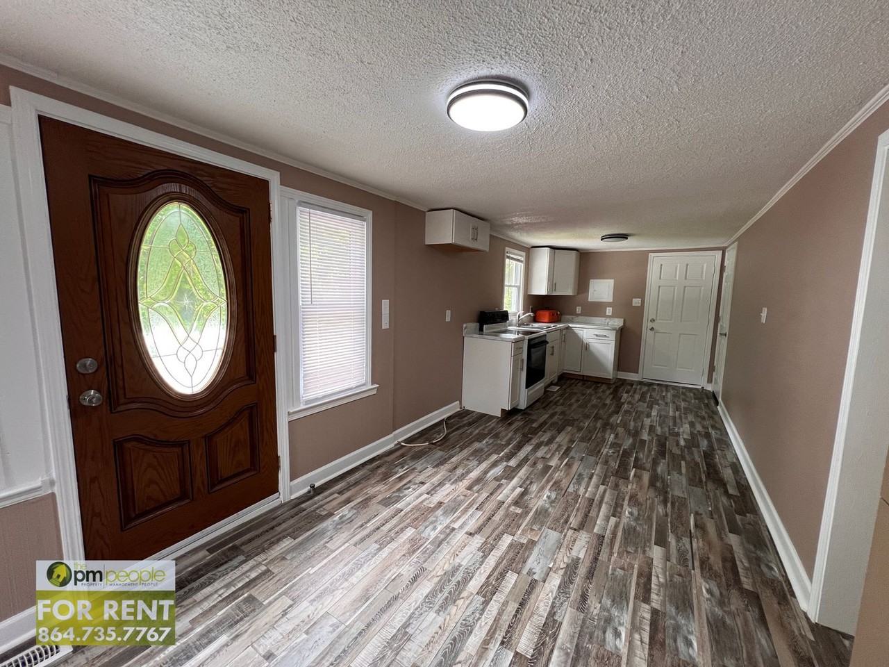 114 Radcliff Dr - Photo 7 of 24