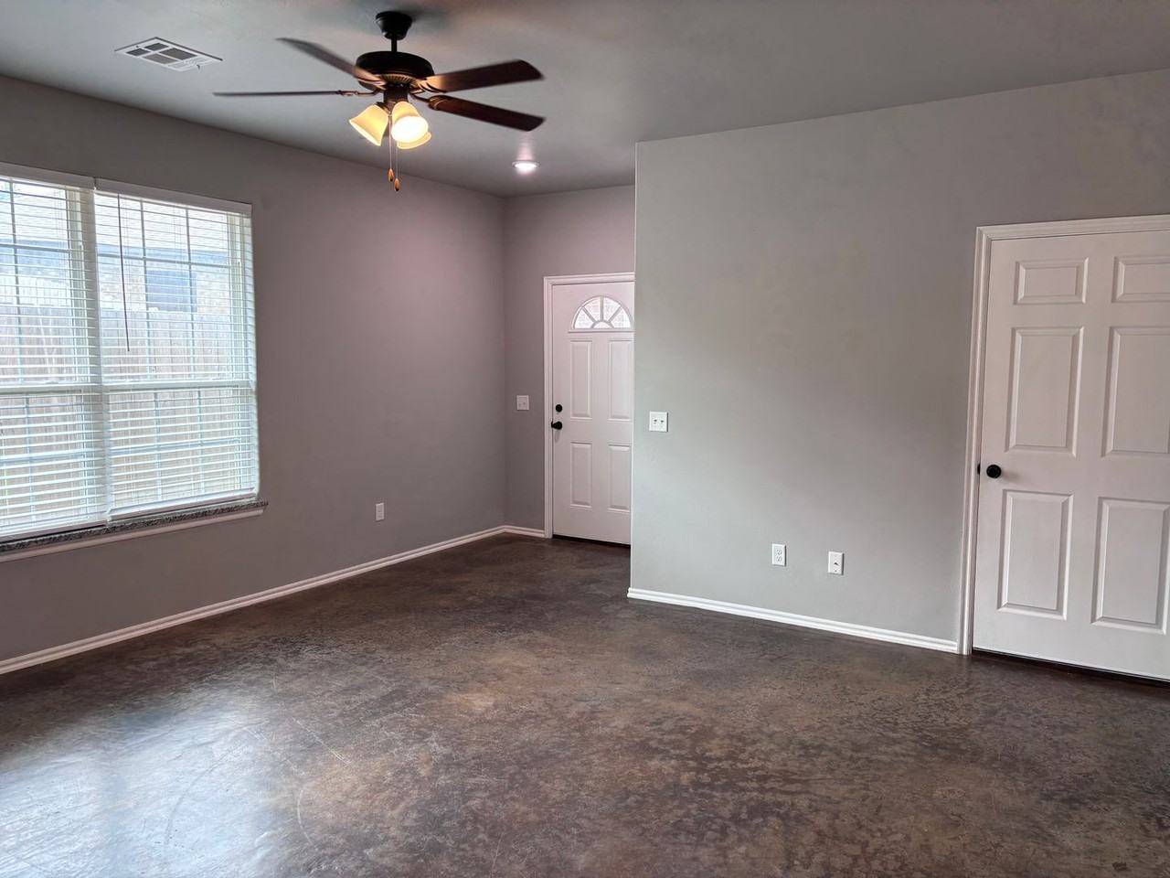 7520 Redbud Villa Ct #B - Photo 3 of 27