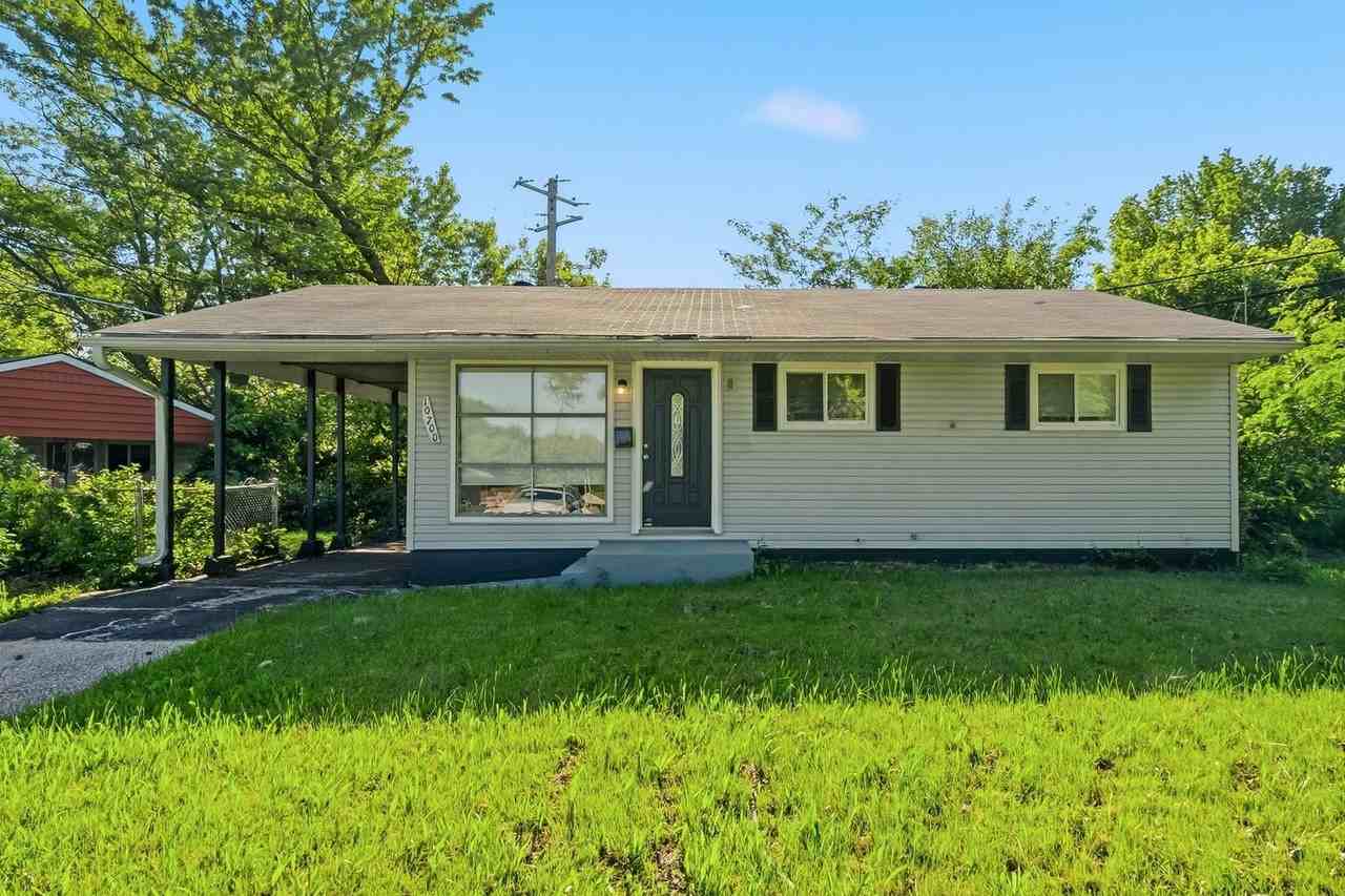 10700 Spring Garden Dr - Photo 2 of 29