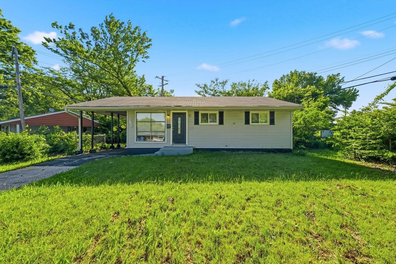 10700 Spring Garden Dr - Photo 3 of 29