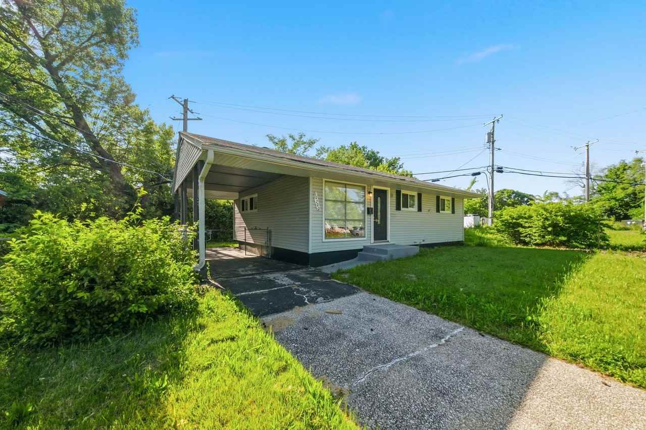 10700 Spring Garden Dr - Photo 4 of 29