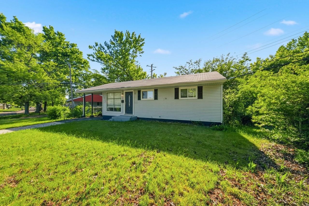 10700 Spring Garden Dr - Photo 7 of 29