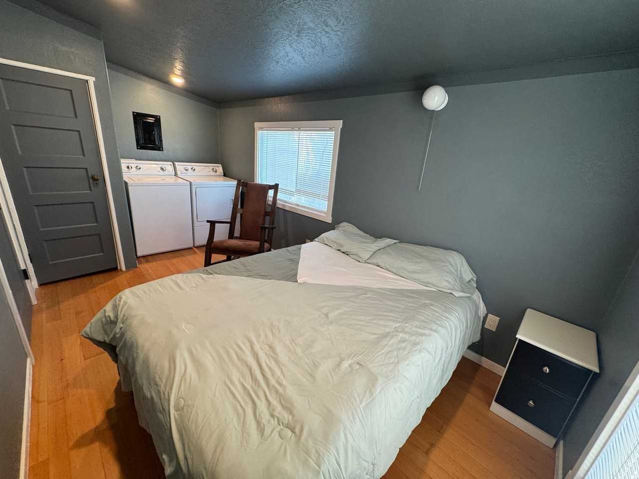 219 Sw 3rd St - Photo 2 of 3