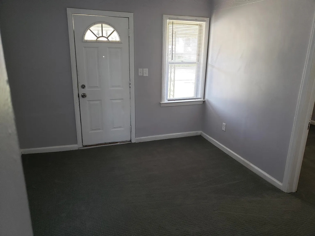 8054 Republic Ave - Photo 4 of 7
