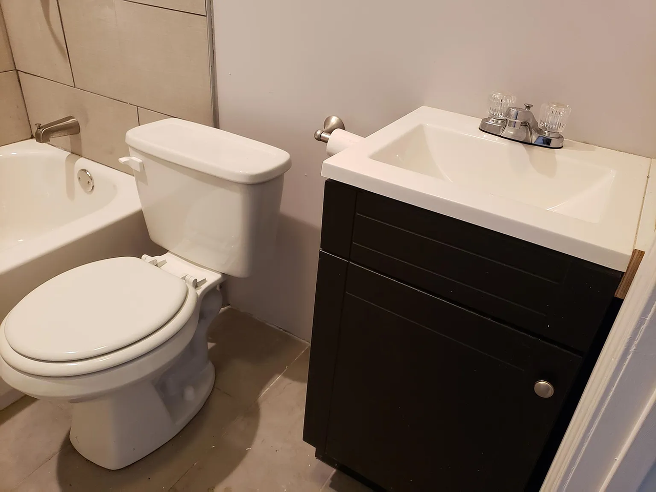 8054 Republic Ave - Photo 5 of 7