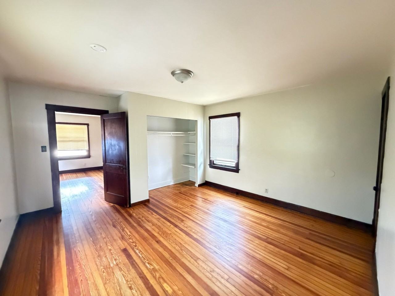 554 Camden Ave - Photo 5 of 16