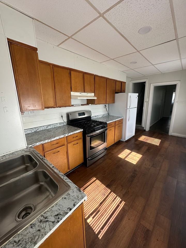 151 Arch St - Photo 2 of 10
