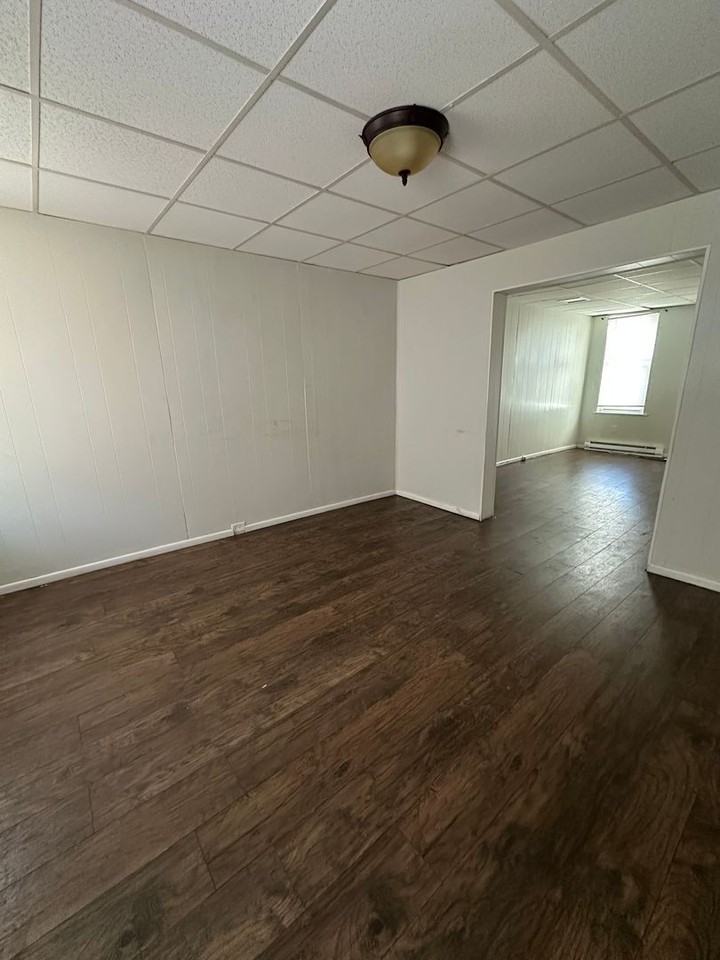151 Arch St - Photo 5 of 10