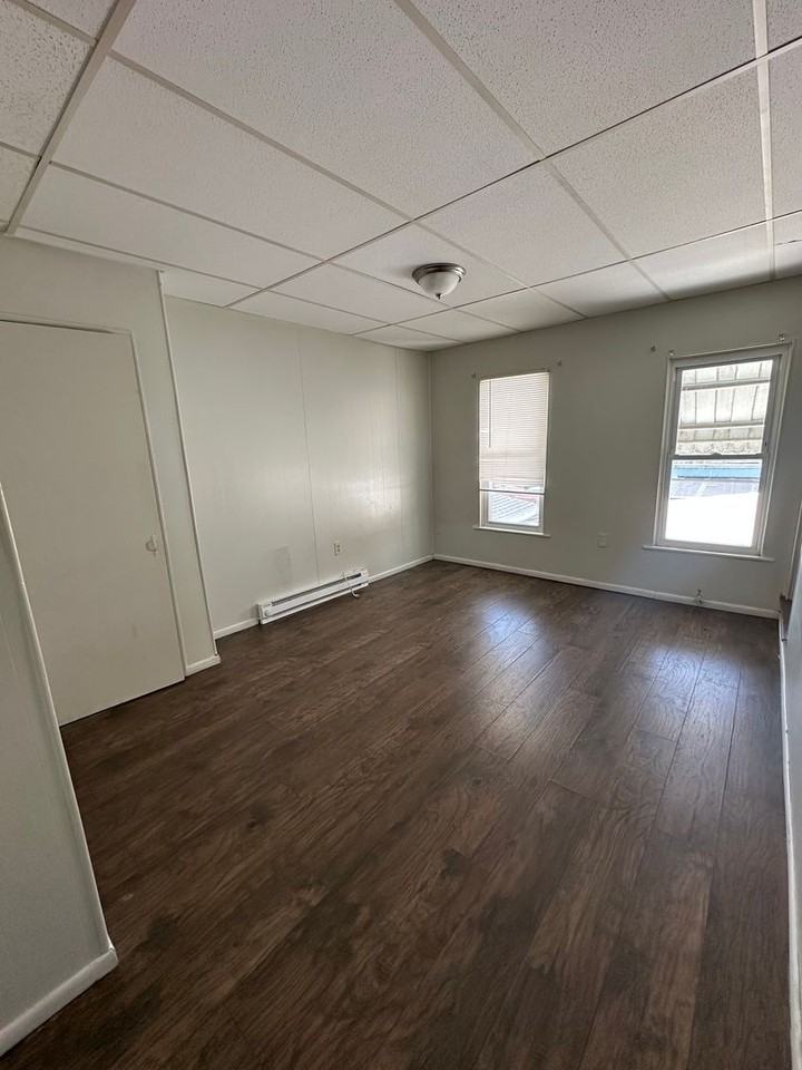 151 Arch St - Photo 6 of 10