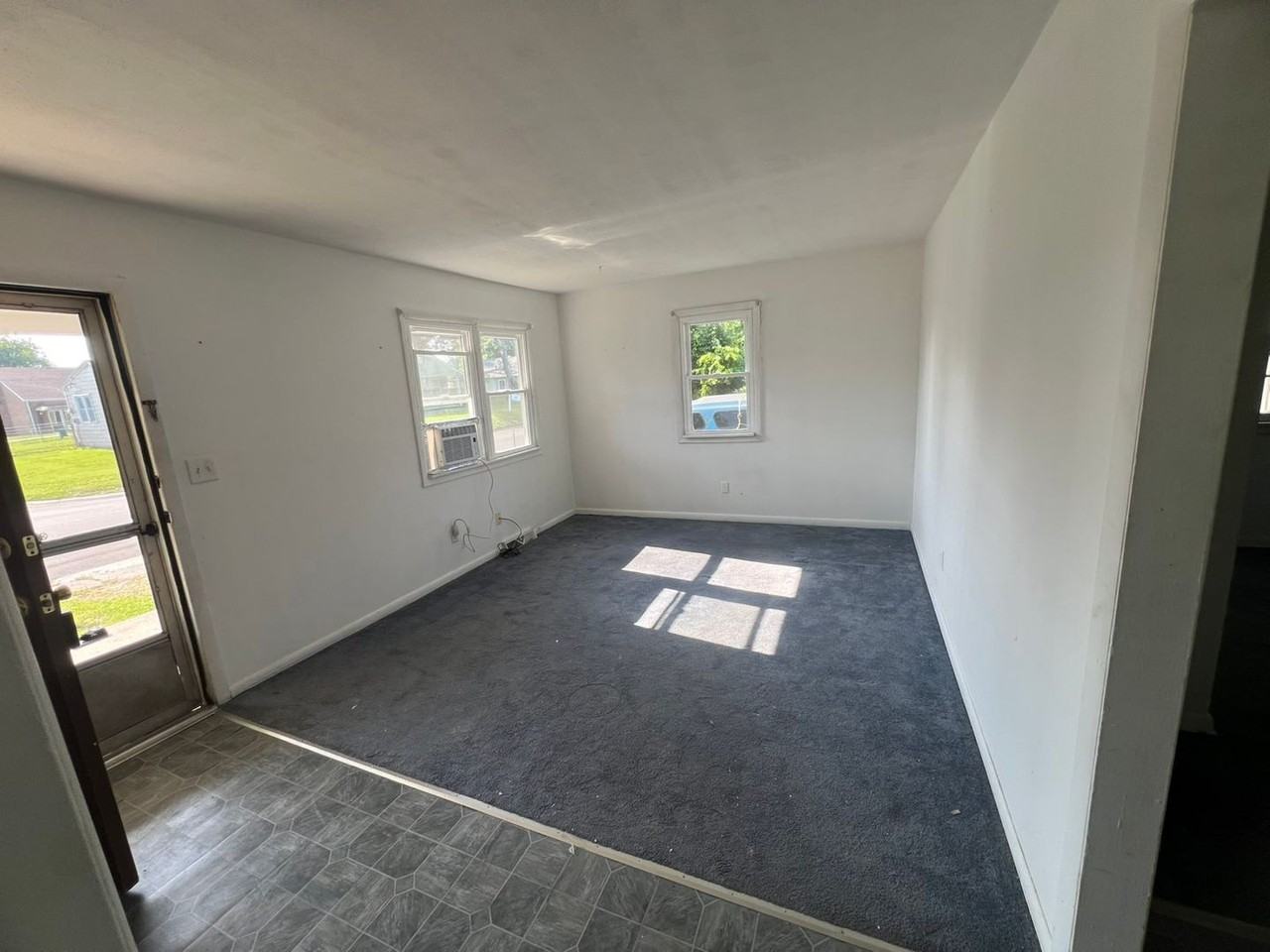 934 Jackson St - Photo 4 of 5