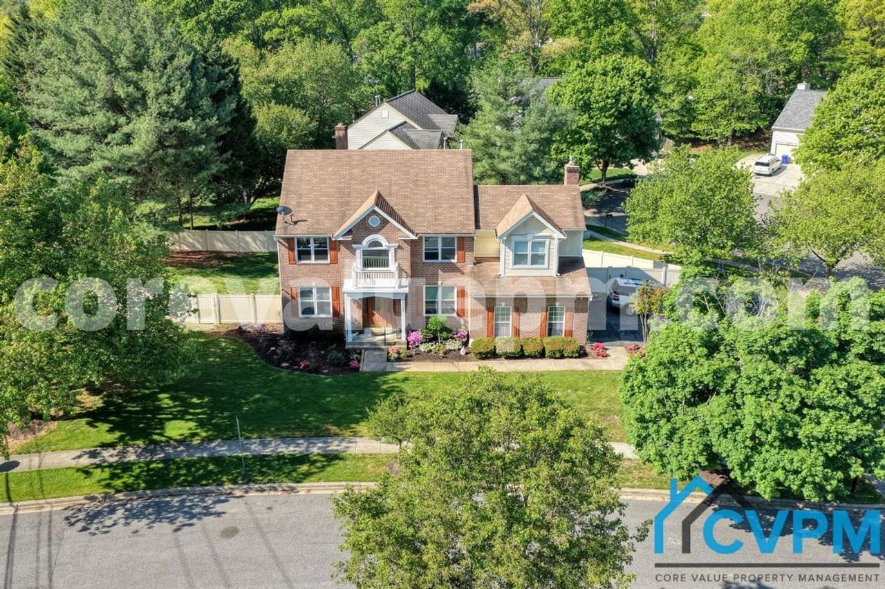 13017 Weiss Dr - Photo 5 of 43