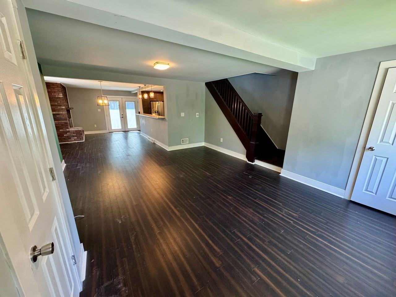 2210 Hampton St - Photo 3 of 50